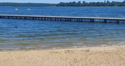 Holiday home with garden, close to the lake