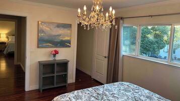 5 bedrooms, iron/ironing board, travel cot, free WiFi