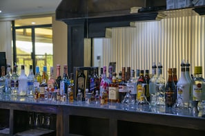 Restaurant - Crown Hotel Piarco (Piarco)