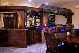 Bar (en el alojamiento)