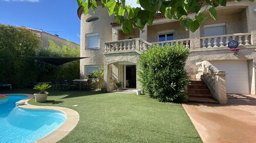 Family villa with swimming pool near Aix en Provence and the Luberon