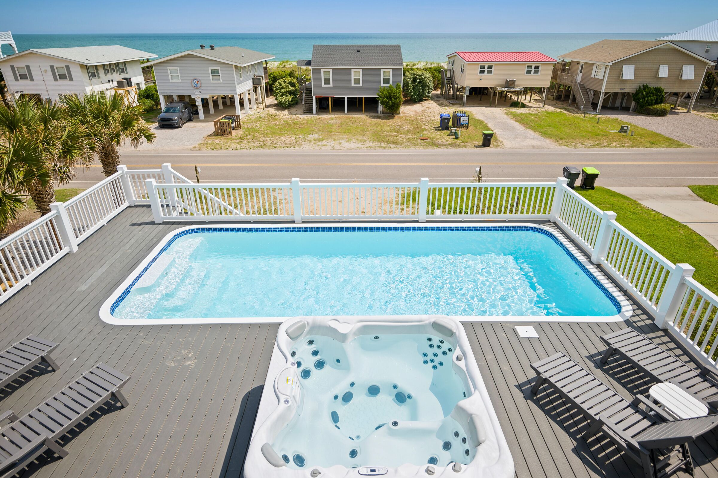 Atlantic Horizon: Large 2023 New Construction with a Pool, Elevator and Hot Tub!