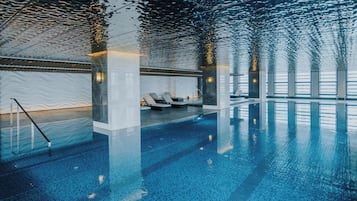 Indoor pool, lifeguards on site
