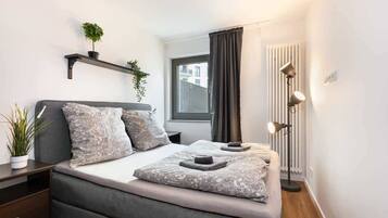 2 bedrooms, iron/ironing board, WiFi, bed sheets