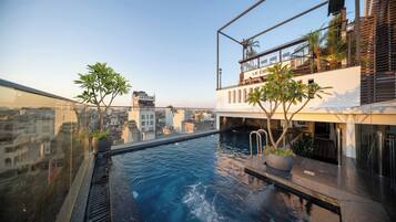 Piscina en la azotea