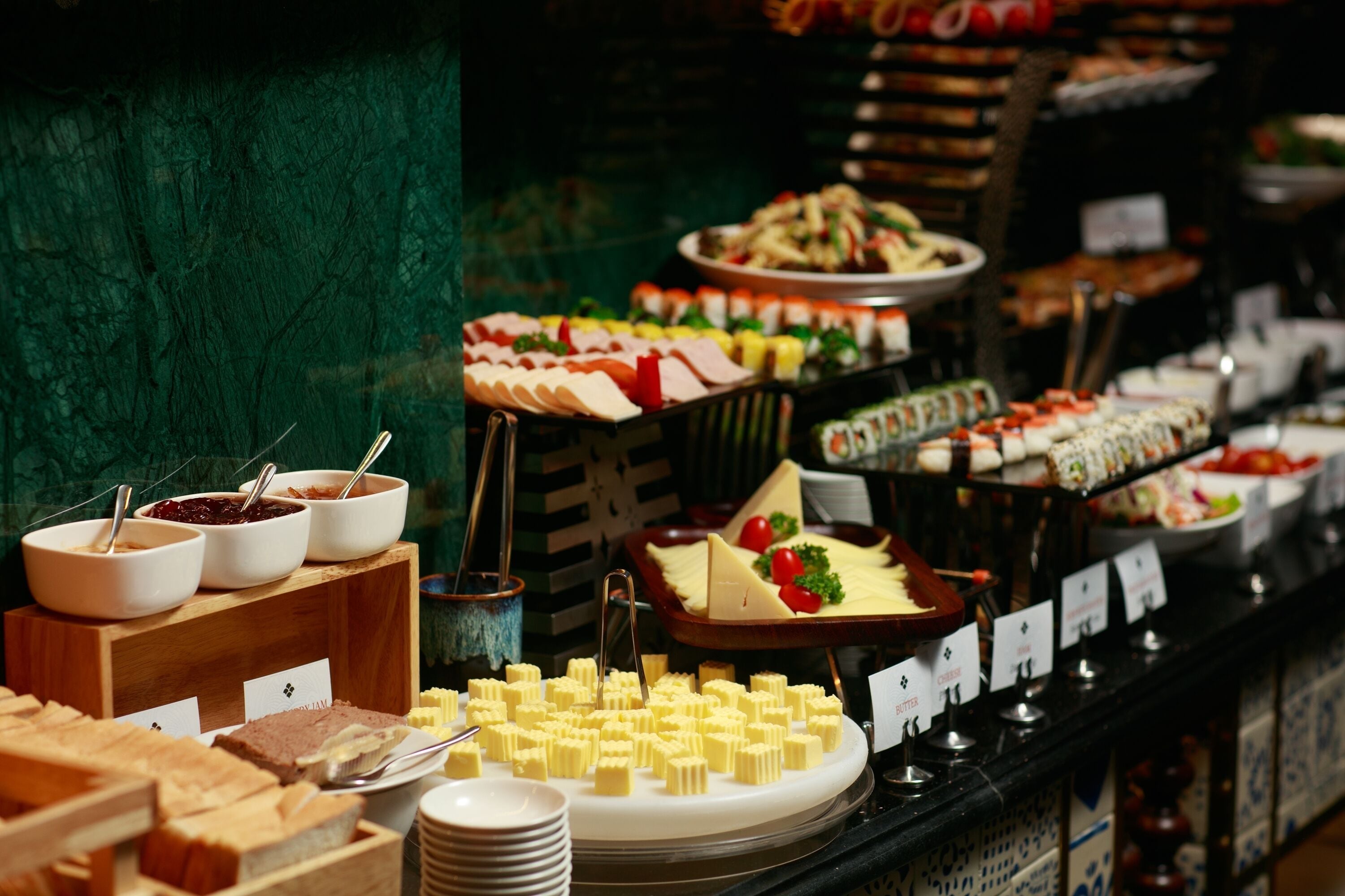 Bao gồm bữa sáng buffet hàng ngày 