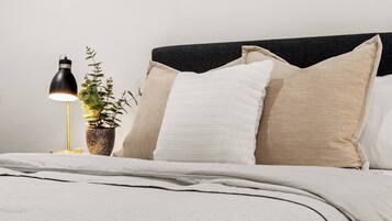 1 habitación, escritorio, tabla de planchar con plancha y wifi gratis