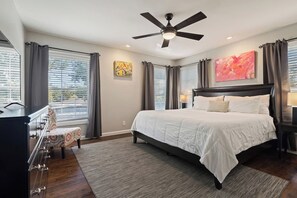 1 habitación, tabla de planchar con plancha, cuna de viaje y wifi 