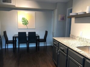 Dining - Curated Local Art Retreat, Steps from Bishop Arts (Dallas)