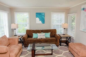 Smart TV, Netflix, streaming services