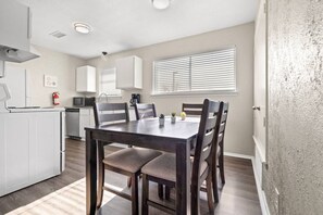 Dining - World Cup Walkable | King Bed Retreat (Arlington)