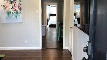 1 camera, ferro/asse da stiro, Wi-Fi, lenzuola