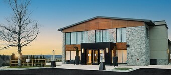 Mount Alverno Luxury Resorts