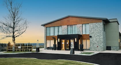 Mount Alverno Luxury Resorts