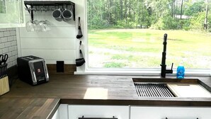 茶具/咖啡用具、冰箱、微波炉、烤面包机