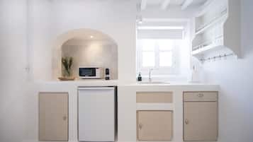 Suite | Dapur pribadi | Lemari es, microwave, oven, dan ketel listrik