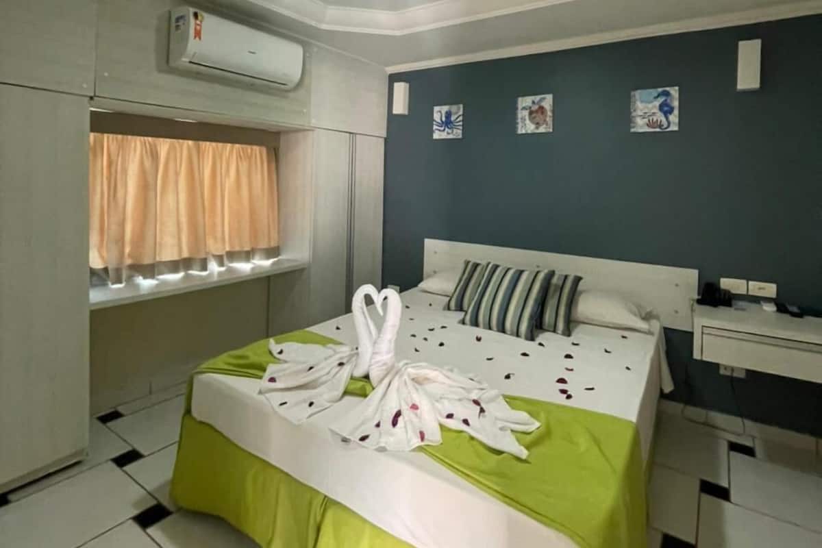 Minibar, Wi-Fi gratuit, draps fournis