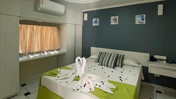 1 habitación, minibar, wifi gratis y ropa de cama