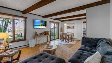 TV connectée, cheminée