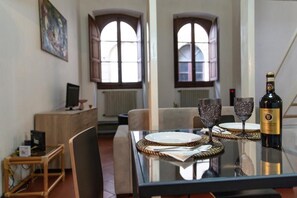 Dining - The House Of Dante Alighieri (Firenze)