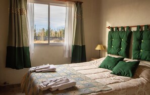 1 bedroom, desk, free WiFi, bed sheets