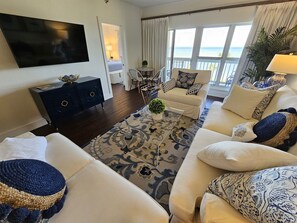TV, DVD player - Beautifully Updated Condo w/ 6-Seat Golf Cart | Player's Club Sandestin Community (Miramar Beach)