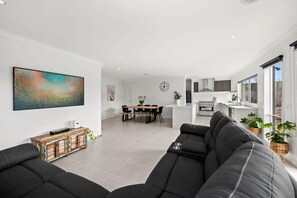 TV, Netflix, streaming services, offices