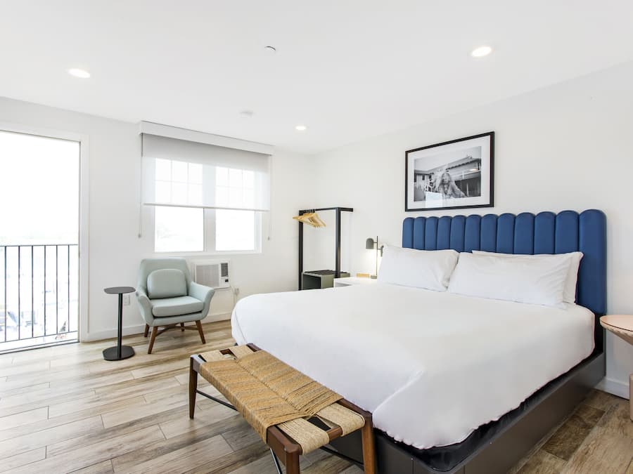 Kamar Double Superior | Tirai kedap cahaya, setrika/meja setrika, Wi-Fi gratis, dan seprai linen