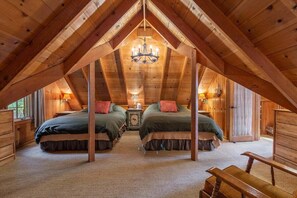 2 bedrooms, iron/ironing board, free WiFi, bed sheets - Gundy's Getaway in Carnelian Bay (Carnelian Bay)