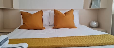 House | 3 bedrooms, iron/ironing board, free WiFi, bed sheets
