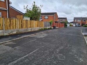House | Exterior - Immaculate 3-bed House With Free Parking in Bolton (Bolton)