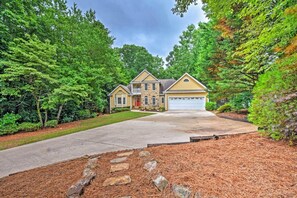 Exterior - Lakefront family home w/ private 2-story dock & NEW outdoor deck for dining! (Dawsonville)