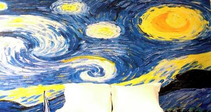 Zebras Dazzle B&B | Van Gogh twin-room