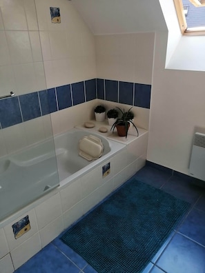 Ensemble baignoire-douche