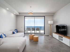 TV, Netflix, streaming services - Blue Suite 2389 Sea Views (Manilva)