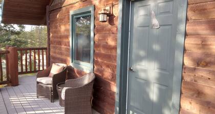 Queen - Queen bedroom with private bathroom, mini fridge