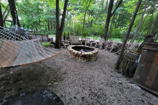 Banyera d'hidromassatge a l'aire lliure