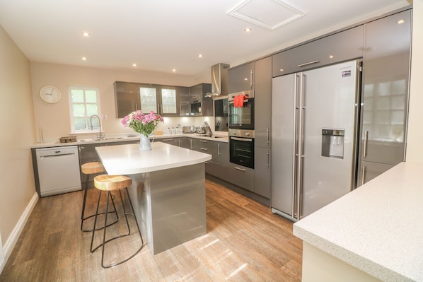 Cottage | Interior