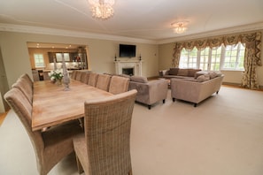 Cottage | Interior