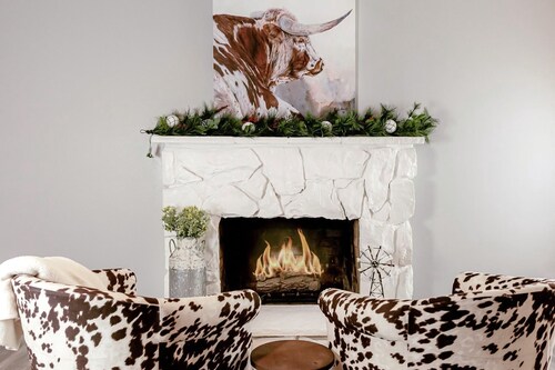 The Heart of the Valley: Smart Modern Farmhouse 