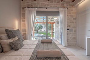 2 Schlafzimmer, schallisolierte Zimmer, Bügeleisen/Bügelbrett