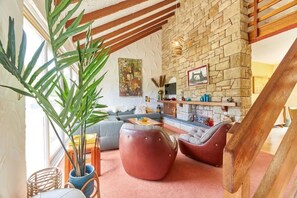 Smart-TV, Kamin, Videospiele