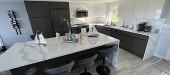 Beachfront House with Beautiful Ocean Views and Private Beach Access