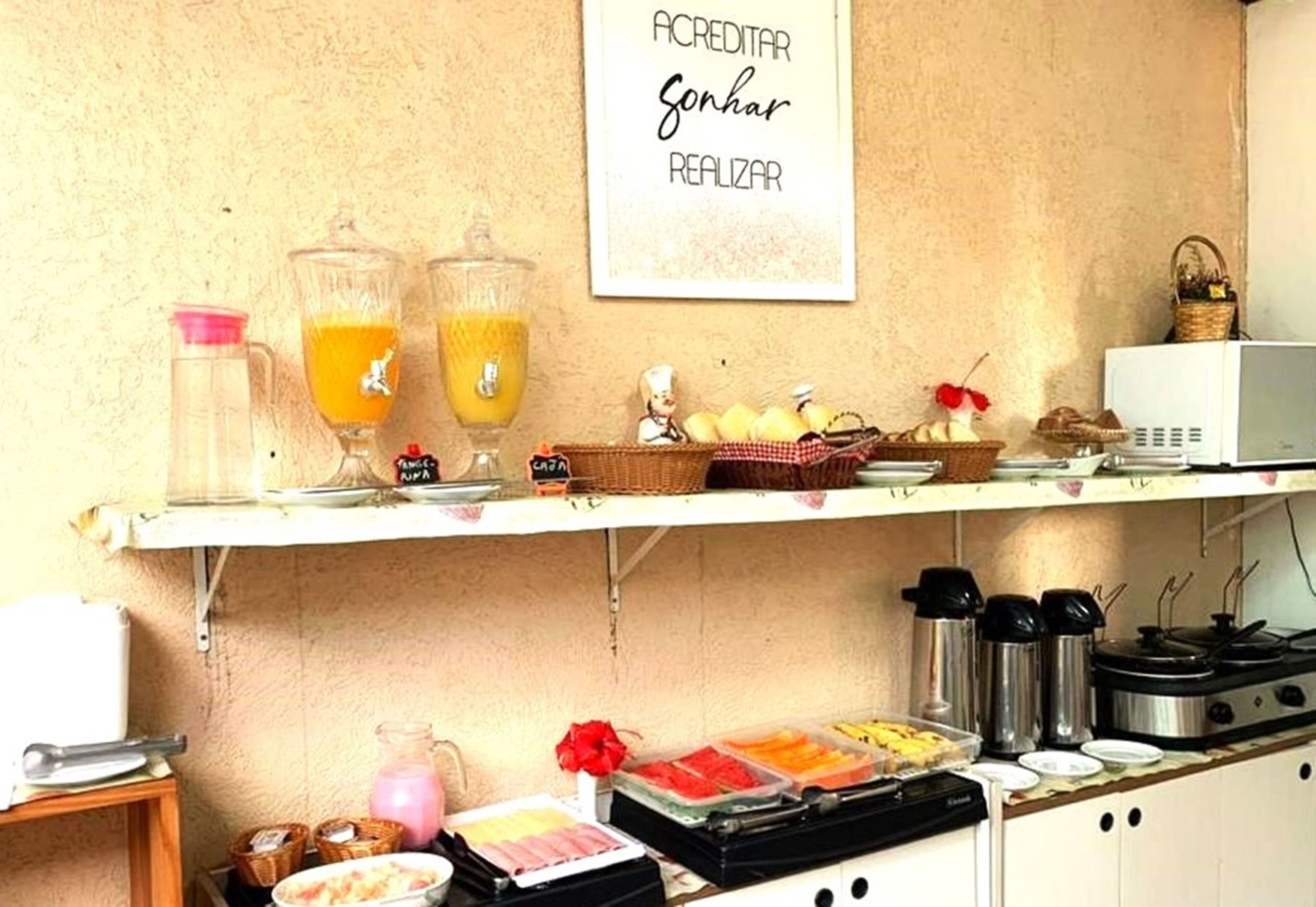 Café da manhã continental grátis todos os dias