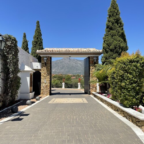 HOUSE 01 Puerto Banús