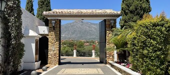 HOUSE 01 Puerto Banús