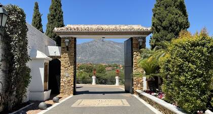 HOUSE 01 Puerto Banús