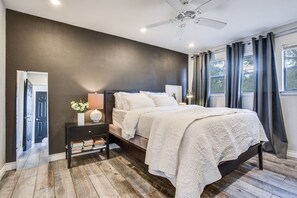 1 chambre, fer et planche à repasser, lit parapluie, Wi-Fi