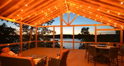 Waterfront|Few stairs|Kayaks|Firepit|Games|EV