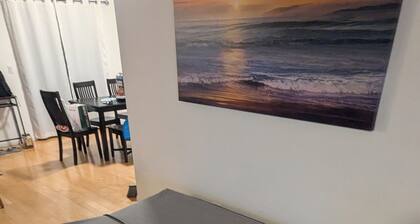 OASIS Pool & Spa Vacation House. 10 minutes from strip & airport. Sleeps 12.